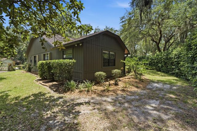 30 RAMBLEWOOD TRAIL, Deland, FL 32724