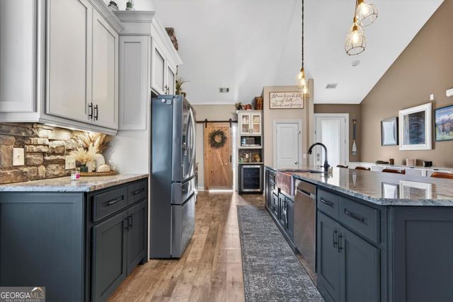 1030 Mira Vista Cove, Greensboro, GA 30642