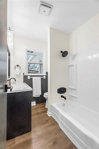 11601 E 62nd Street, Raytown, MO 64133