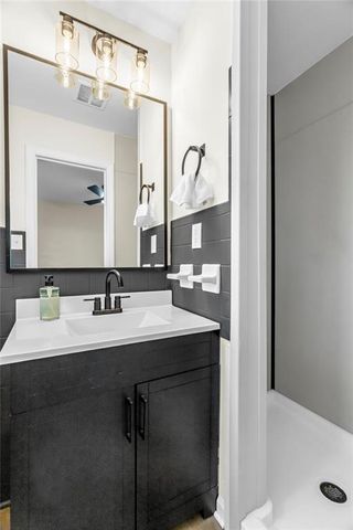 11601 E 62nd Street, Raytown, MO 64133