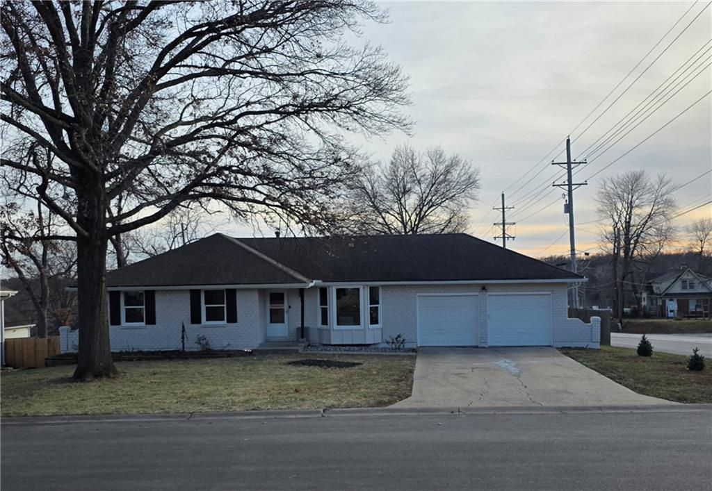 11601 E 62nd Street, Raytown, MO 64133