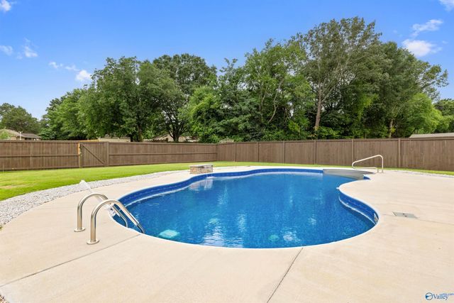 217 Shubert Drive, Hazel Green, AL 35750
