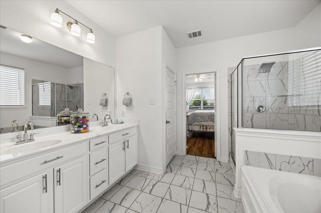25934 Bronze Oak Court, Richmond, TX 77406