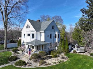 417 S Riverside Drive, Winamac, IN 46996