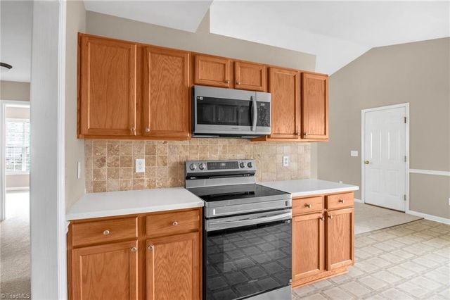 977 Benjamins Way, Winston-salem, NC 27103