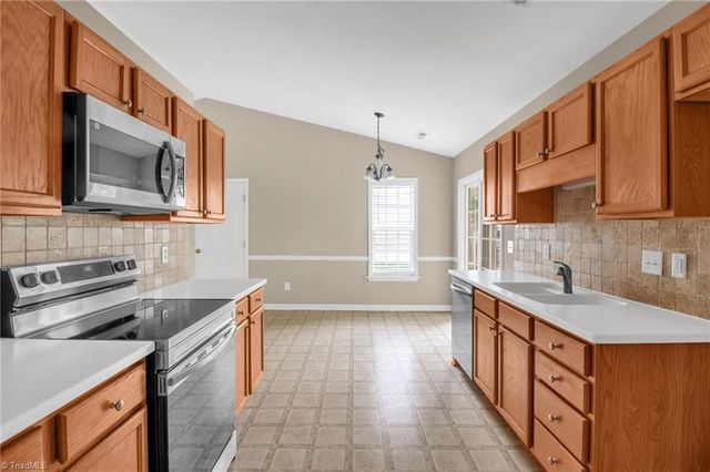 977 Benjamins Way, Winston-salem, NC 27103