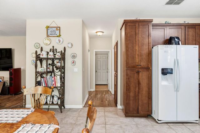 9401 Canmoor Cir, Elk Grove, CA 95758
