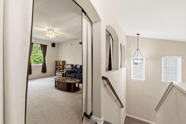 9401 Canmoor Cir, Elk Grove, CA 95758