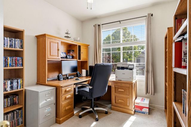 9401 Canmoor Cir, Elk Grove, CA 95758