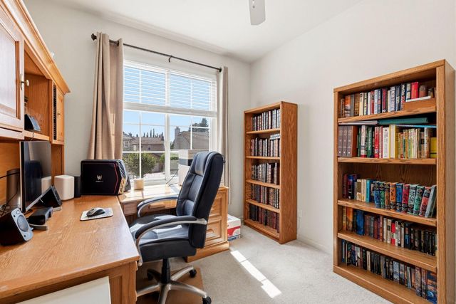 9401 Canmoor Cir, Elk Grove, CA 95758