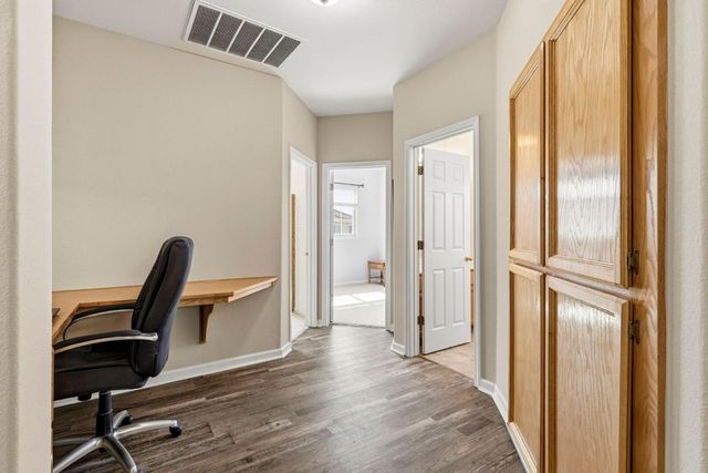 9401 Canmoor Cir, Elk Grove, CA 95758