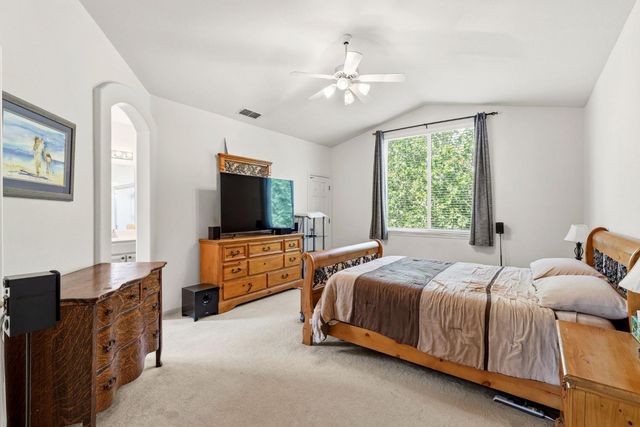 9401 Canmoor Cir, Elk Grove, CA 95758