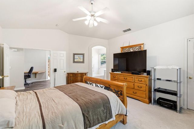 9401 Canmoor Cir, Elk Grove, CA 95758