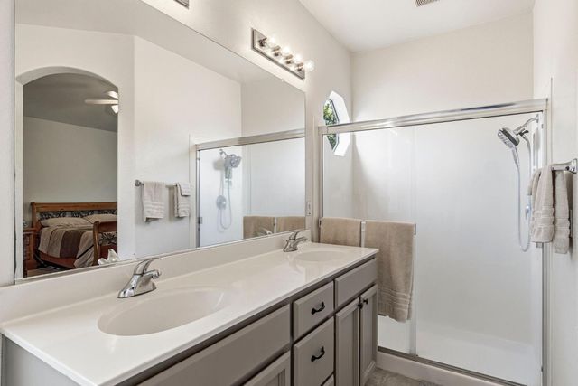 9401 Canmoor Cir, Elk Grove, CA 95758