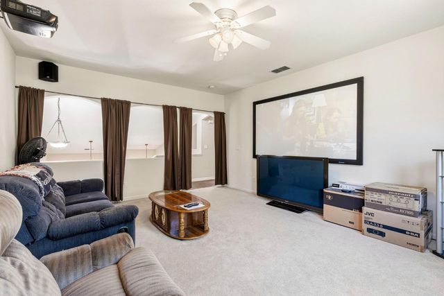 9401 Canmoor Cir, Elk Grove, CA 95758