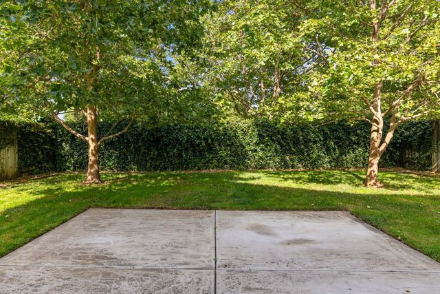 9401 Canmoor Cir, Elk Grove, CA 95758