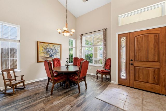 9401 Canmoor Cir, Elk Grove, CA 95758