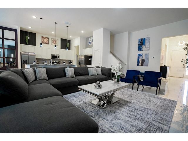 1443 BUTTERFLY MILKWEED COURT, Davenport, FL 33837