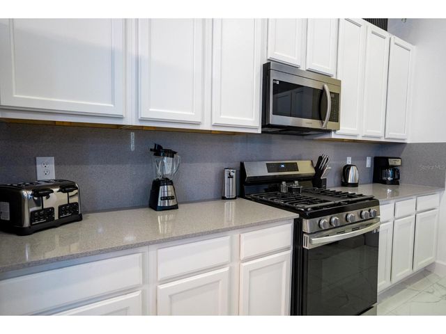 1443 BUTTERFLY MILKWEED COURT, Davenport, FL 33837