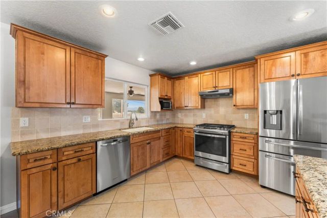 16311 Nosoni, Apple Valley, CA 92307