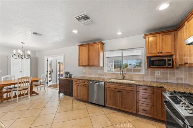 16311 Nosoni, Apple Valley, CA 92307