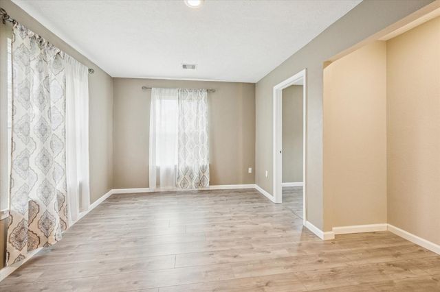 241 S Masonic St, Bellville, TX 77418