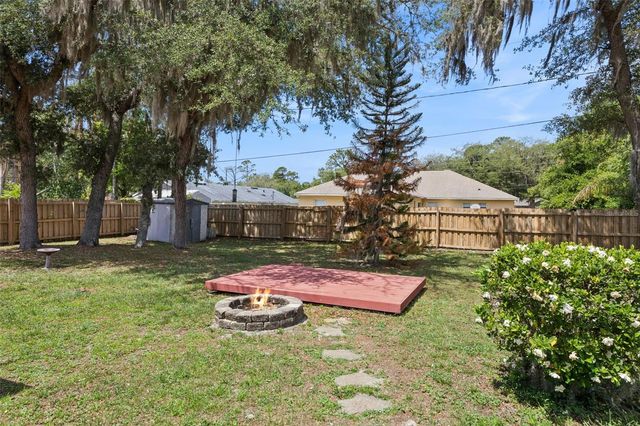 706 E LACY CIRCLE, Deltona, FL 32725