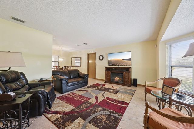 706 E LACY CIRCLE, Deltona, FL 32725