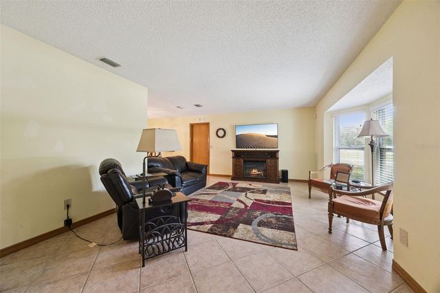 706 E LACY CIRCLE, Deltona, FL 32725