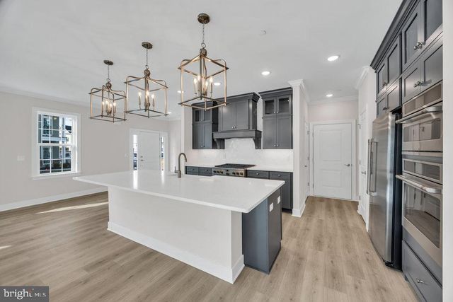 3801 JORDAN DR, West Windsor, NJ 08550