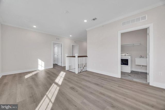 3801 JORDAN DR, West Windsor, NJ 08550