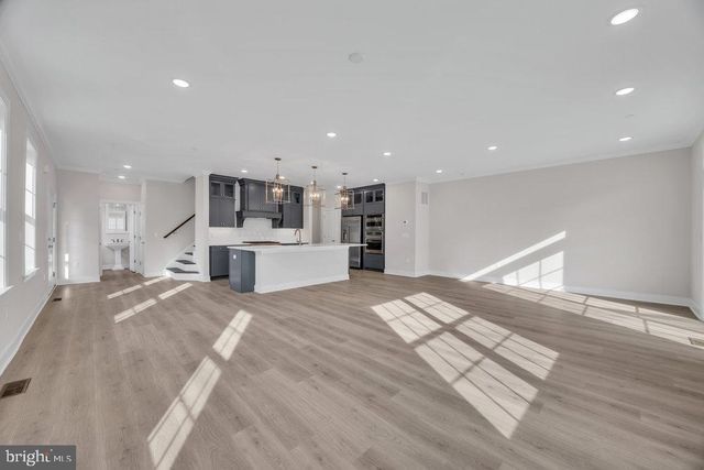 3801 JORDAN DR, West Windsor, NJ 08550