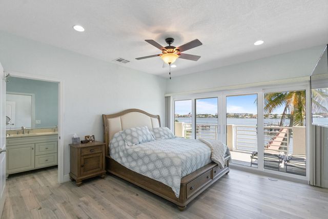 316 N Lake Drive, Lantana, FL 33462