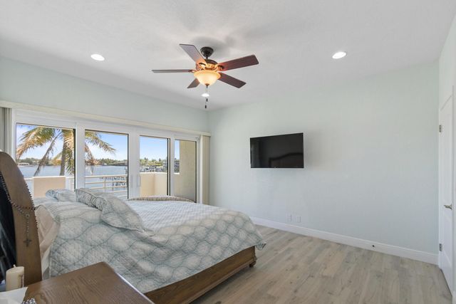 316 N Lake Drive, Lantana, FL 33462