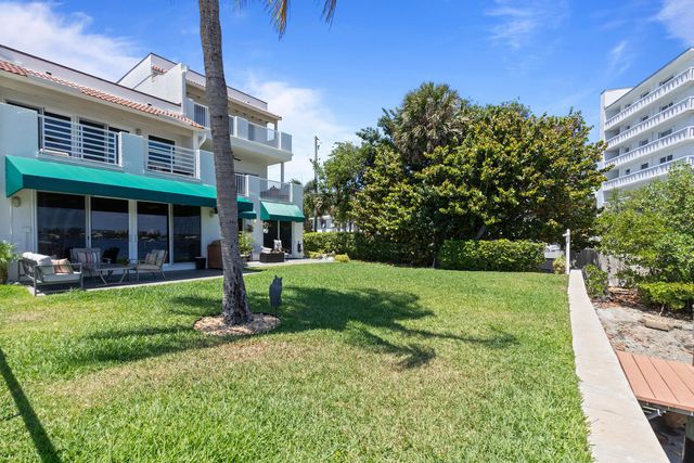316 N Lake Drive, Lantana, FL 33462
