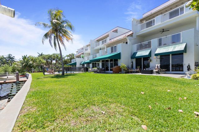 316 N Lake Drive, Lantana, FL 33462