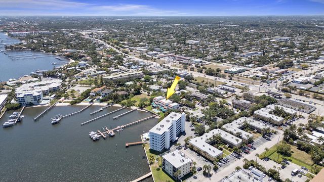316 N Lake Drive, Lantana, FL 33462