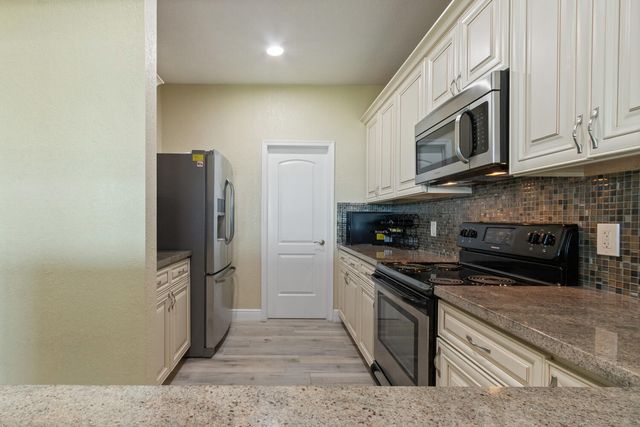 316 N Lake Drive, Lantana, FL 33462