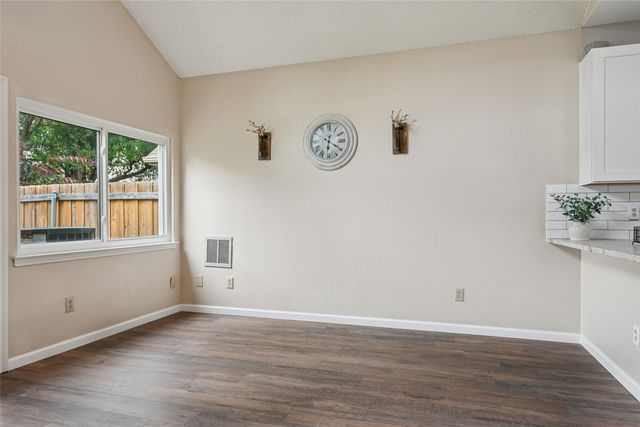1209 Broken Arrow Trail, Carrollton, TX 75007