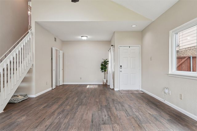1209 Broken Arrow Trail, Carrollton, TX 75007