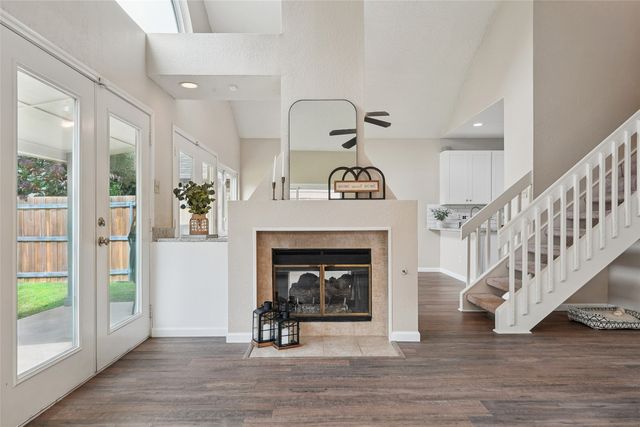 1209 Broken Arrow Trail, Carrollton, TX 75007