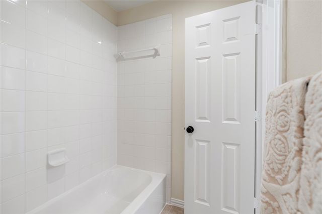 18 Stefano Way, Missouri City, TX 77459