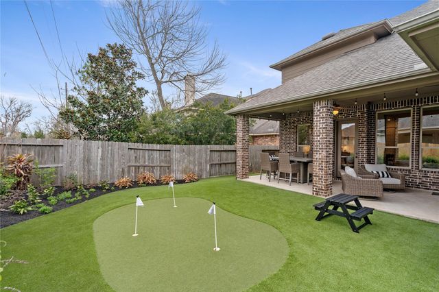 18 Stefano Way, Missouri City, TX 77459