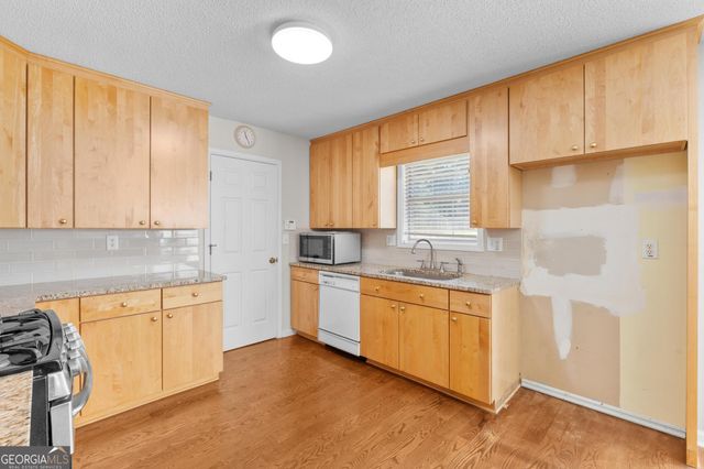 71 Jodeco Station Drive, Stockbridge, GA 30281