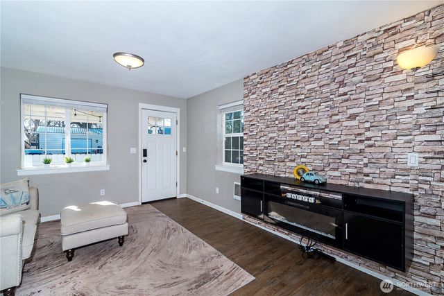 307 W 2nd Avenue, Kittitas, WA 98934