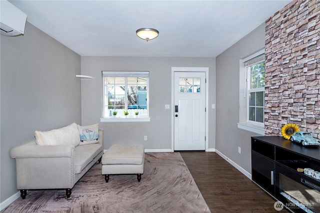 307 W 2nd Avenue, Kittitas, WA 98934