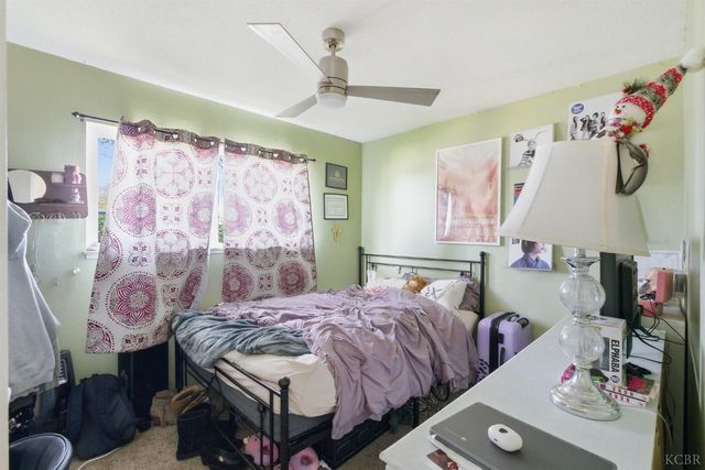 1901 N Kensington Way, Hanford, CA 93230