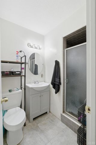 1901 N Kensington Way, Hanford, CA 93230