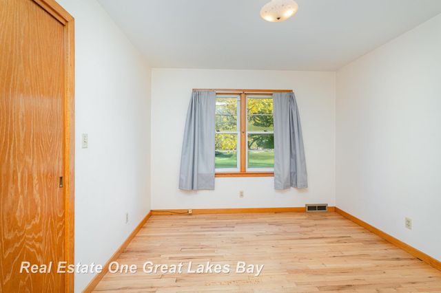 4719 Baker Road, Bridgeport, MI 48722