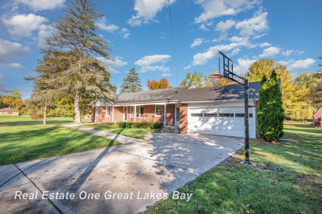 4719 Baker Road, Bridgeport, MI 48722